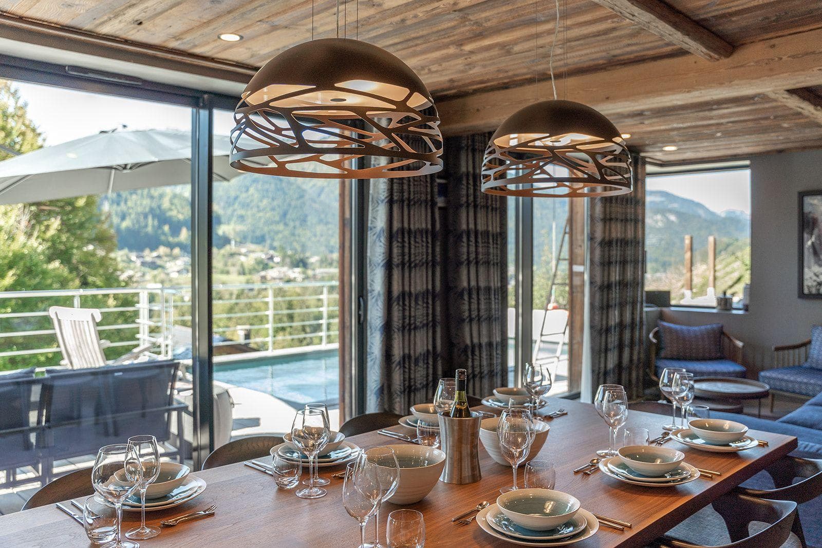Dining area with seating for 8 and views of the private pool