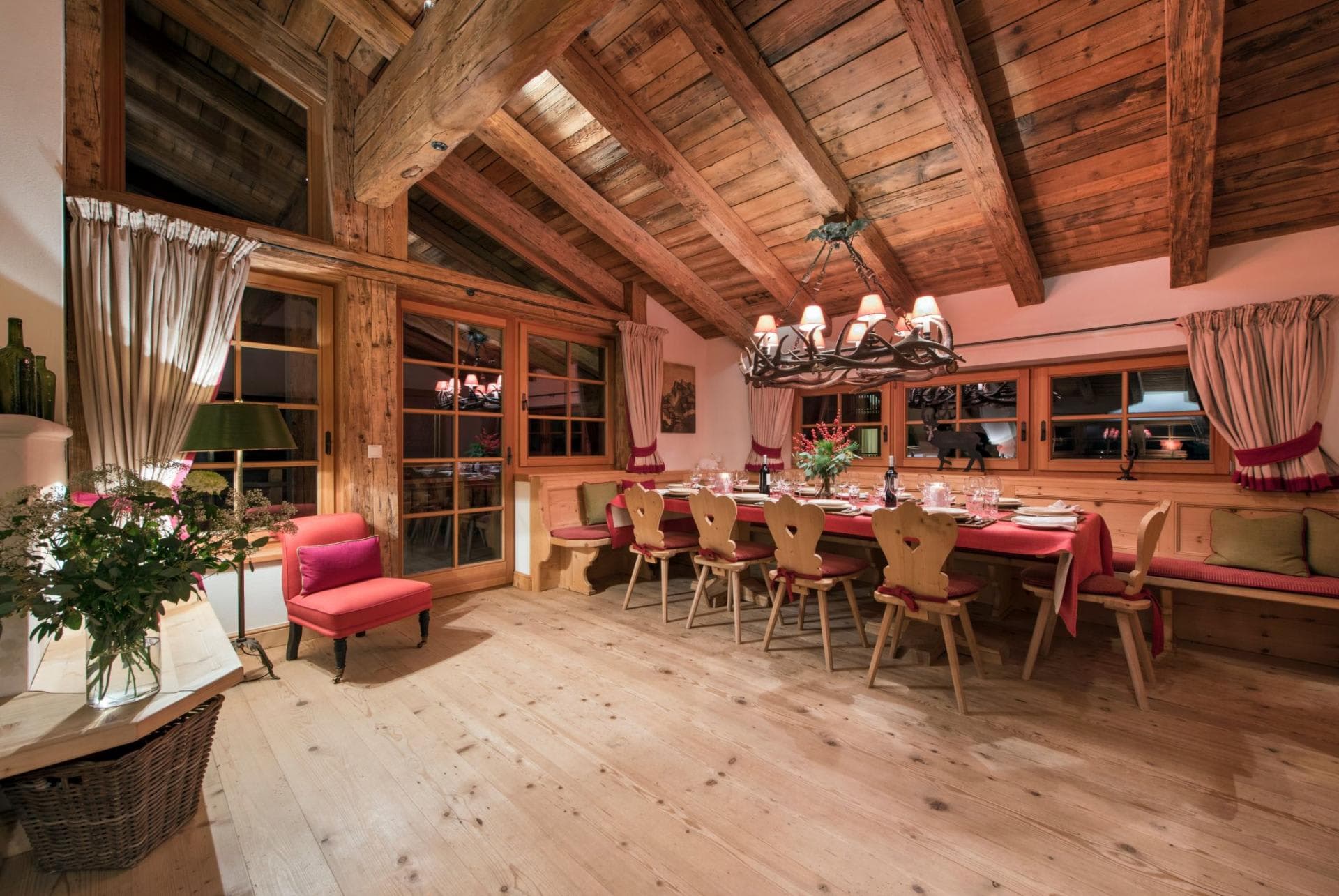 Dining room with vaulted timber ceiling and seating for 10