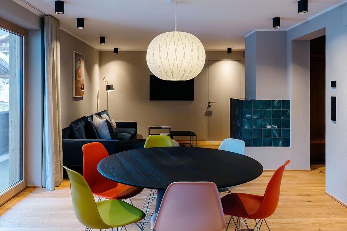 Dining area seats 6; living room with balcony access