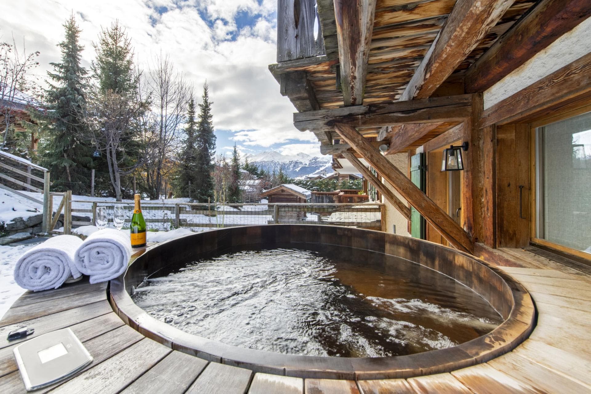 Cedar hot tub with mountain views and digital temperature control
