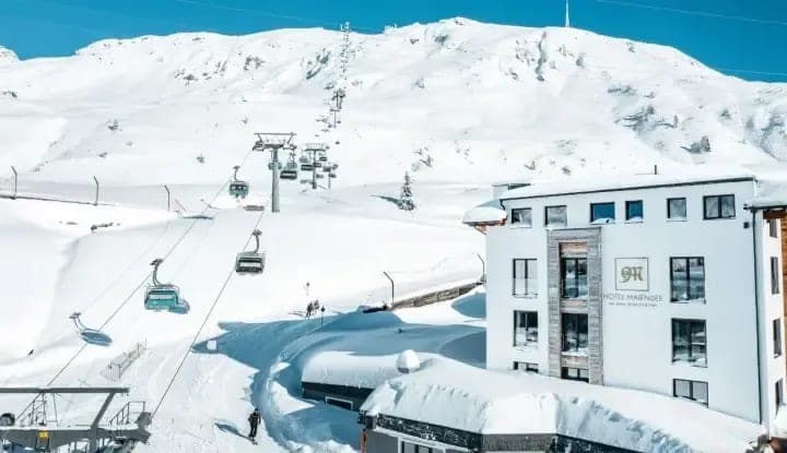 Ski-in/ski-out access with gondola lift located directly outside the property