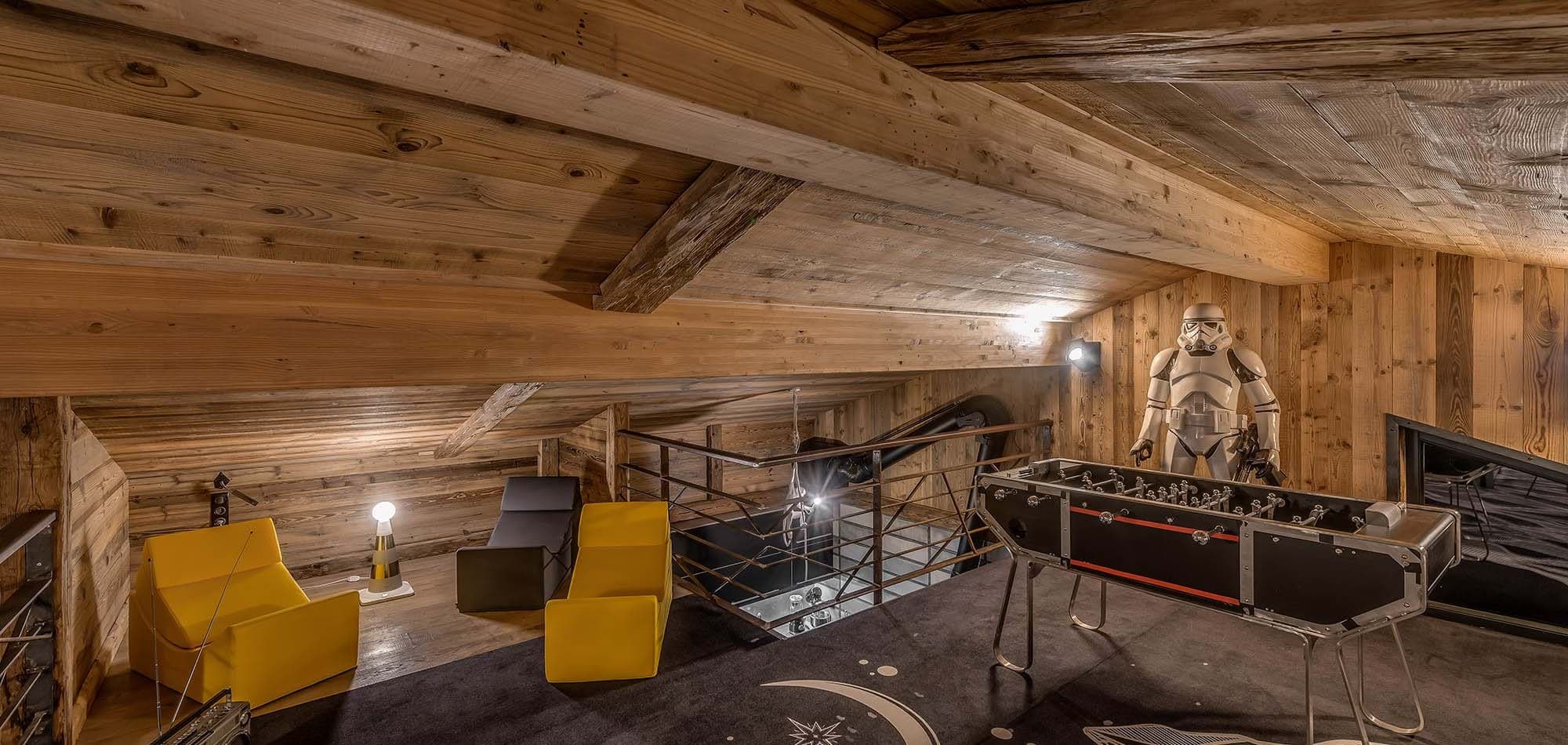 luxury_ski_chalet_banksy_black_diamond_tignes_oxford_ski_kitchen2.jpg