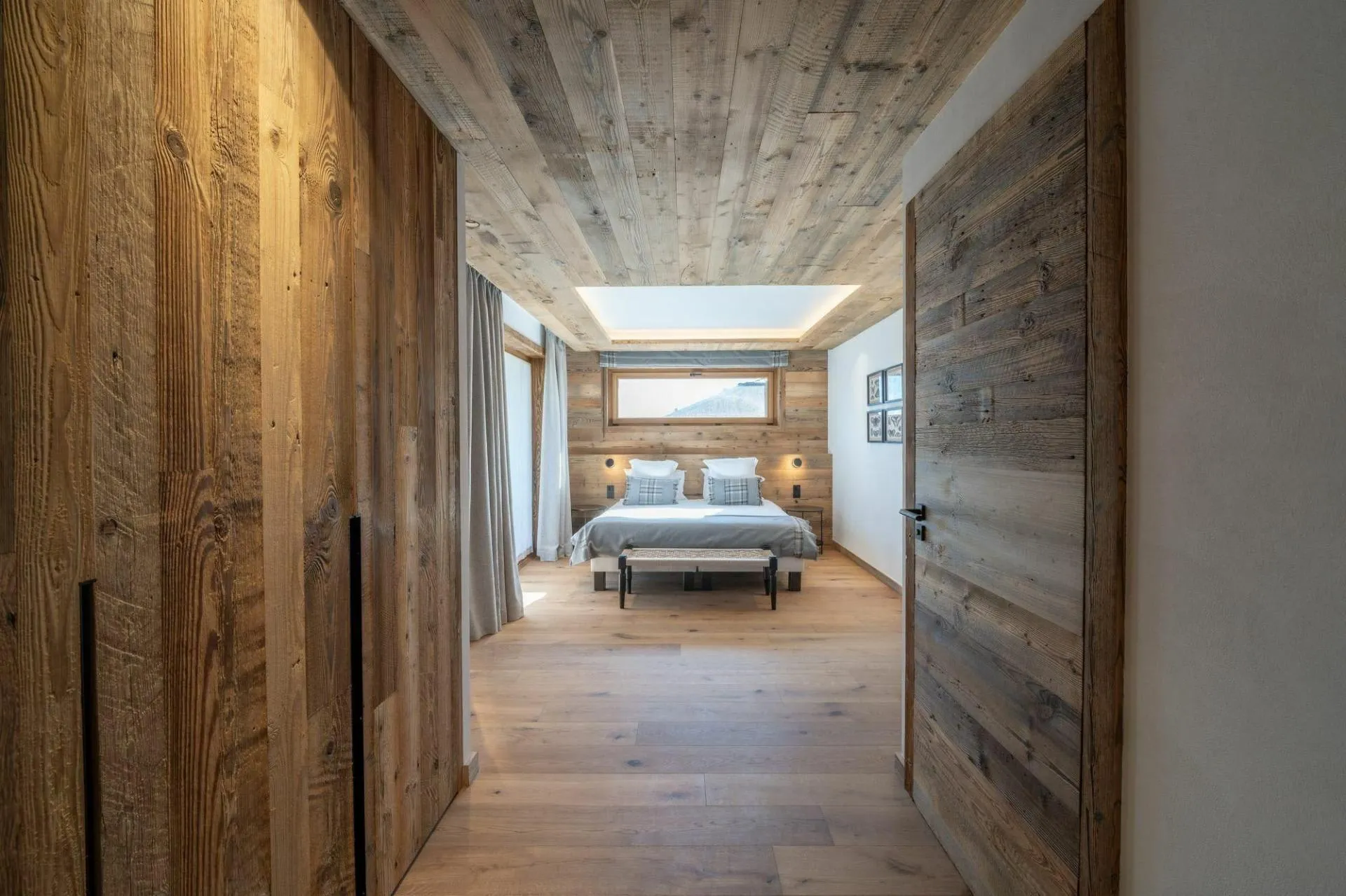 Dressing area leading into a double bedroom