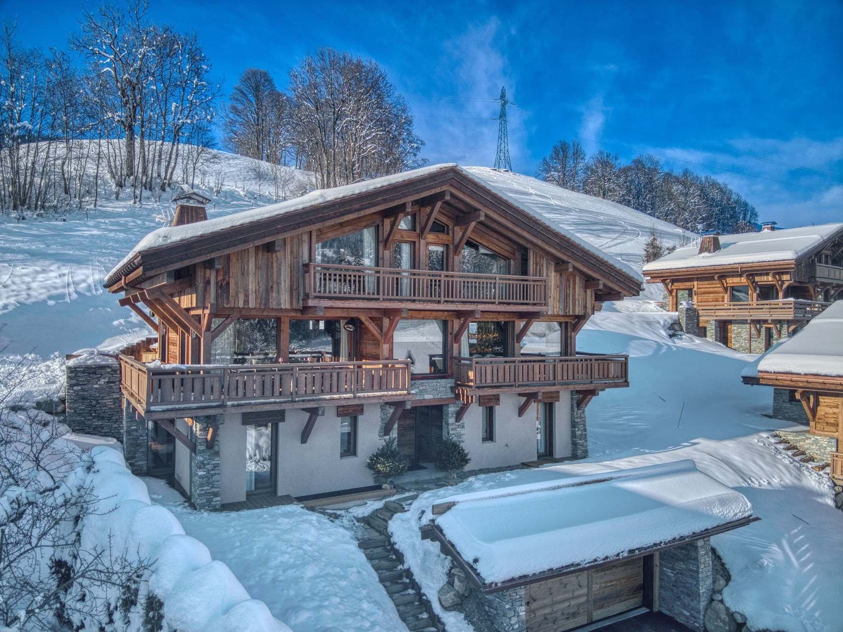 Luxury-ski-chalet-Megeve-Chalet Cascade- Pool seats-Oxford-Ski.jpg