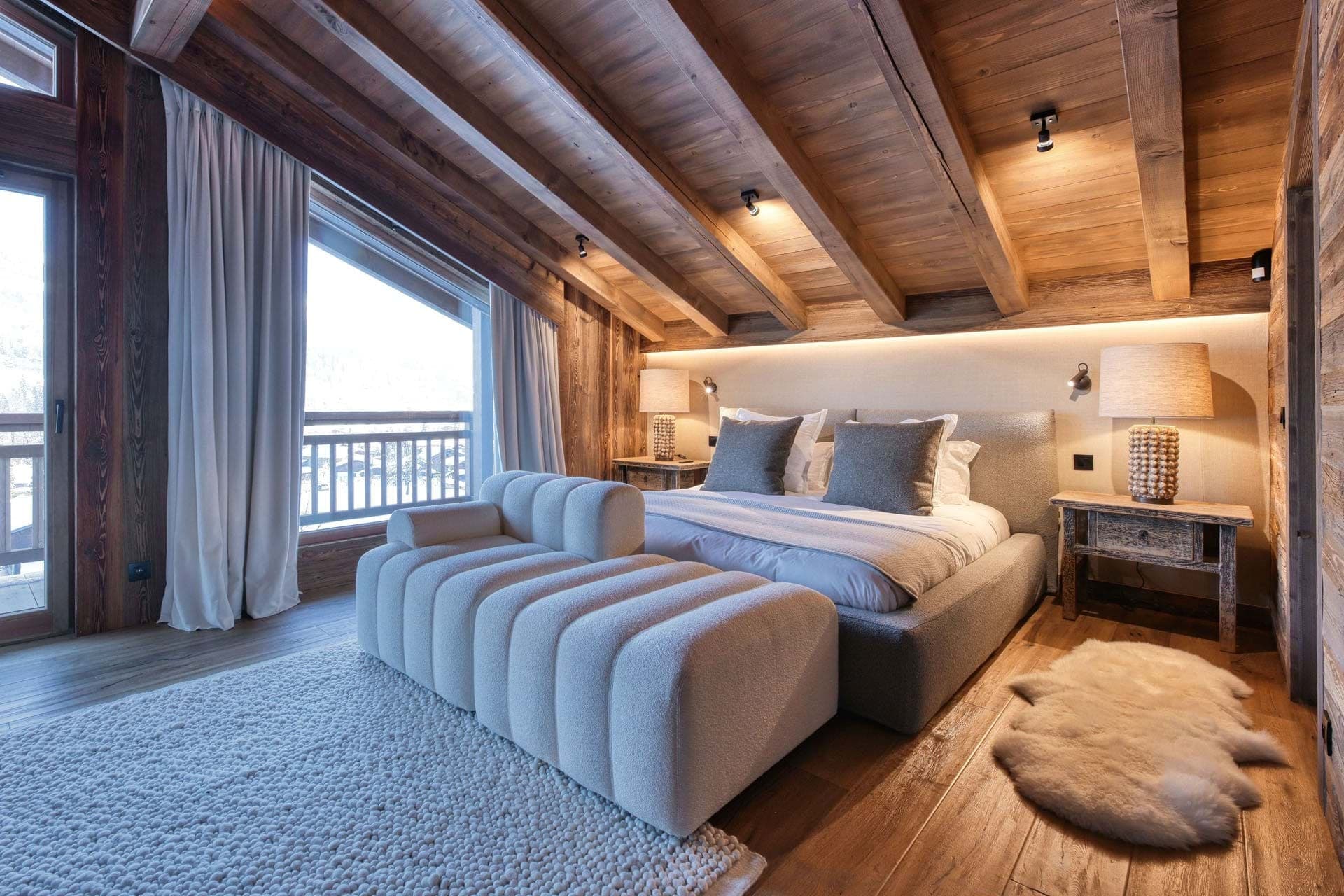 Luxury-ski-chalet-Megeve-Chalet Cascade- Bedroom 4-Oxford-Ski.jpg