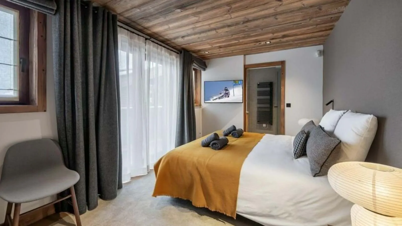 Double or Twin Bedroom 1