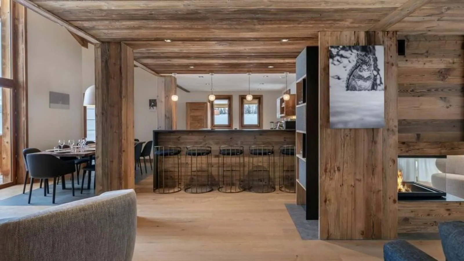 Open kitchen and bar beside the fireplace