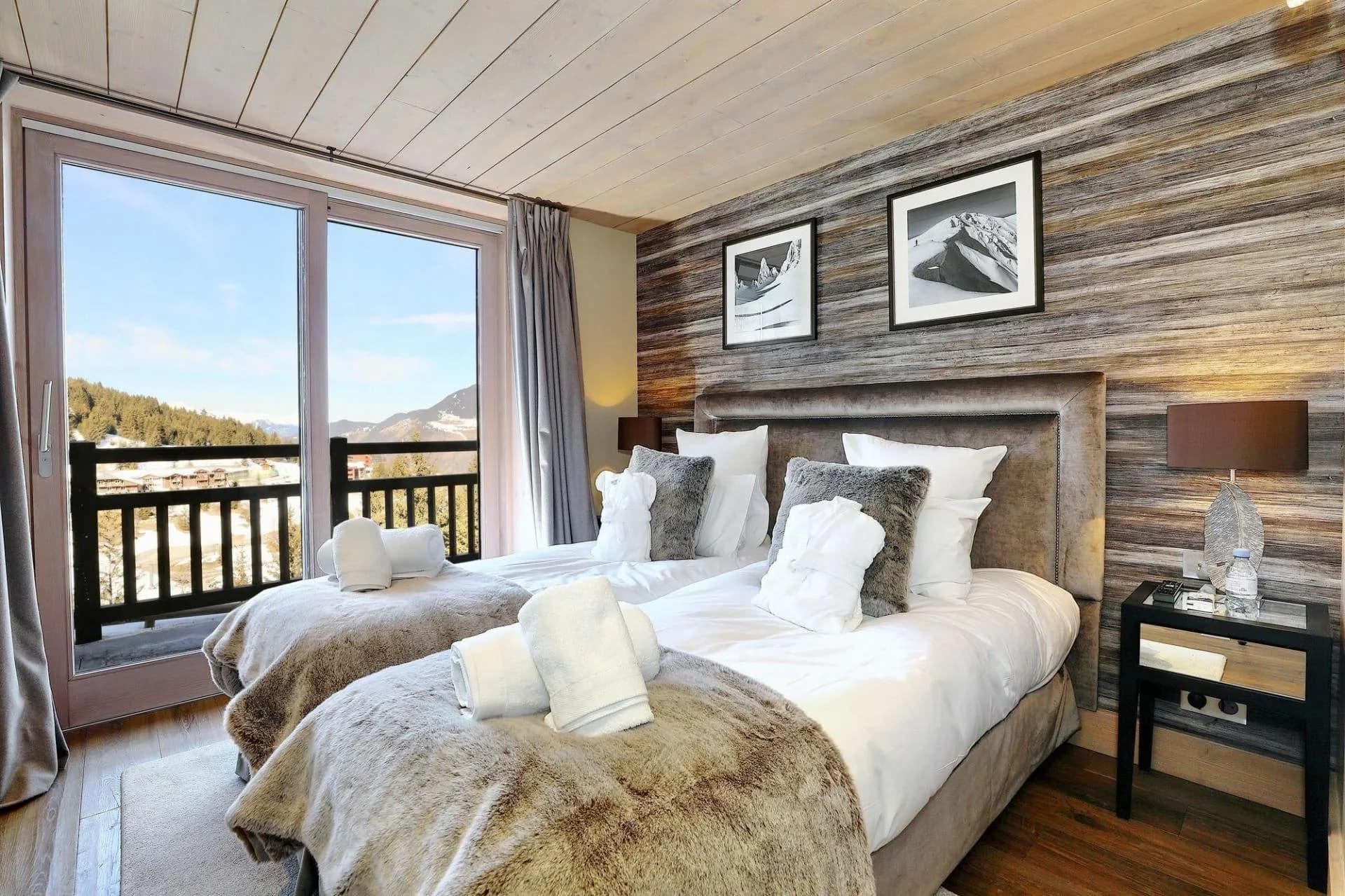Twin bedroom with sliding-door balcony access
