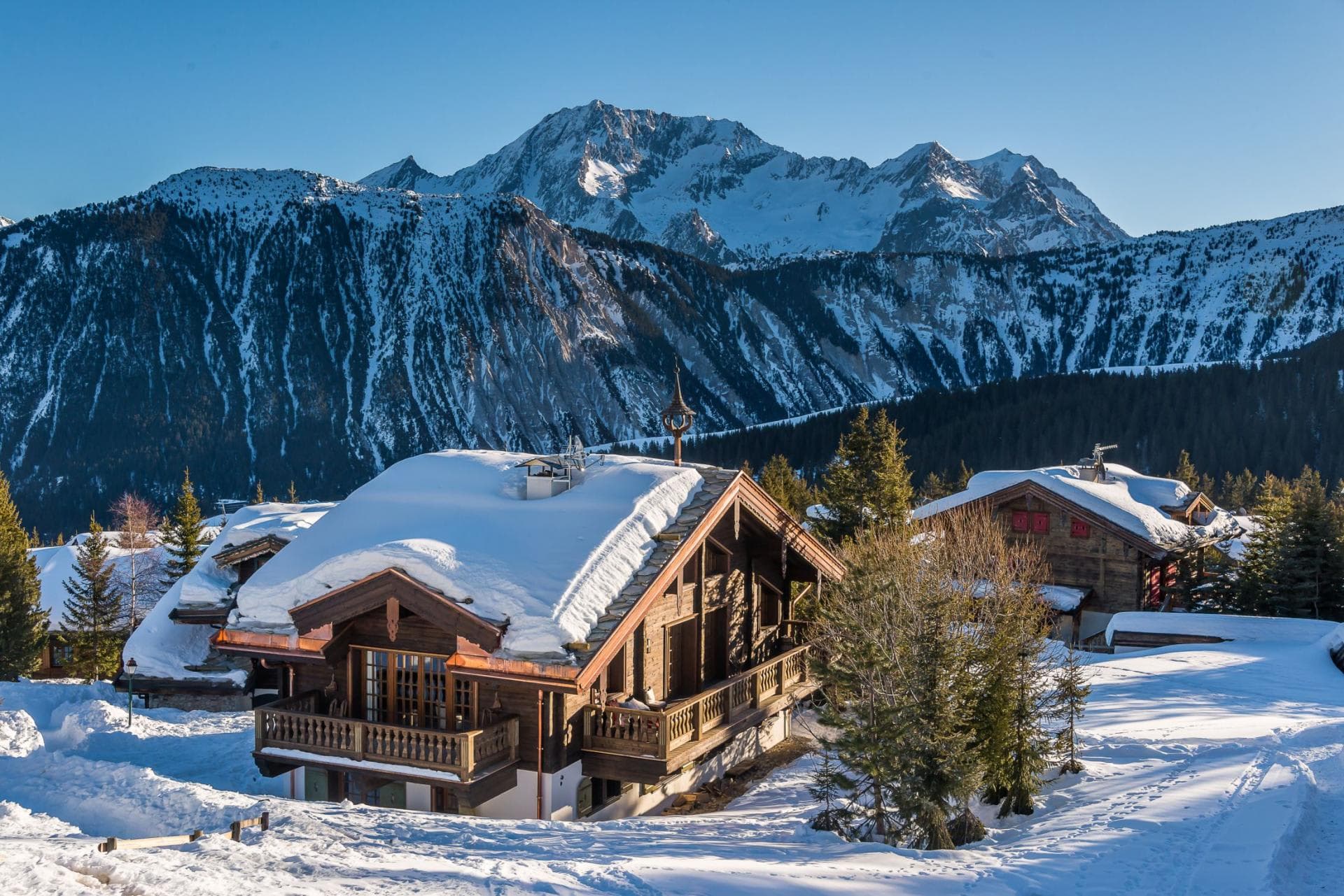 Ski-in/ski-out chalet with private balconies and mountain views