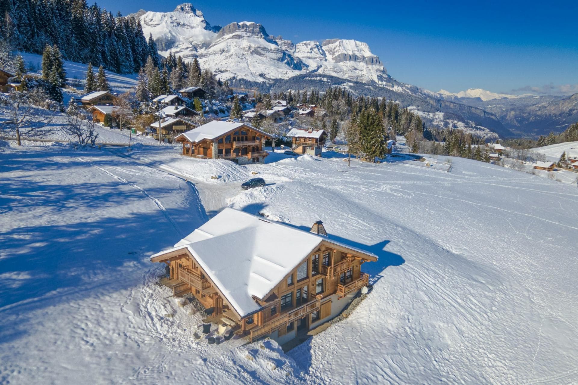 Ski-in, ski-out chalet with Mont Blanc massif views