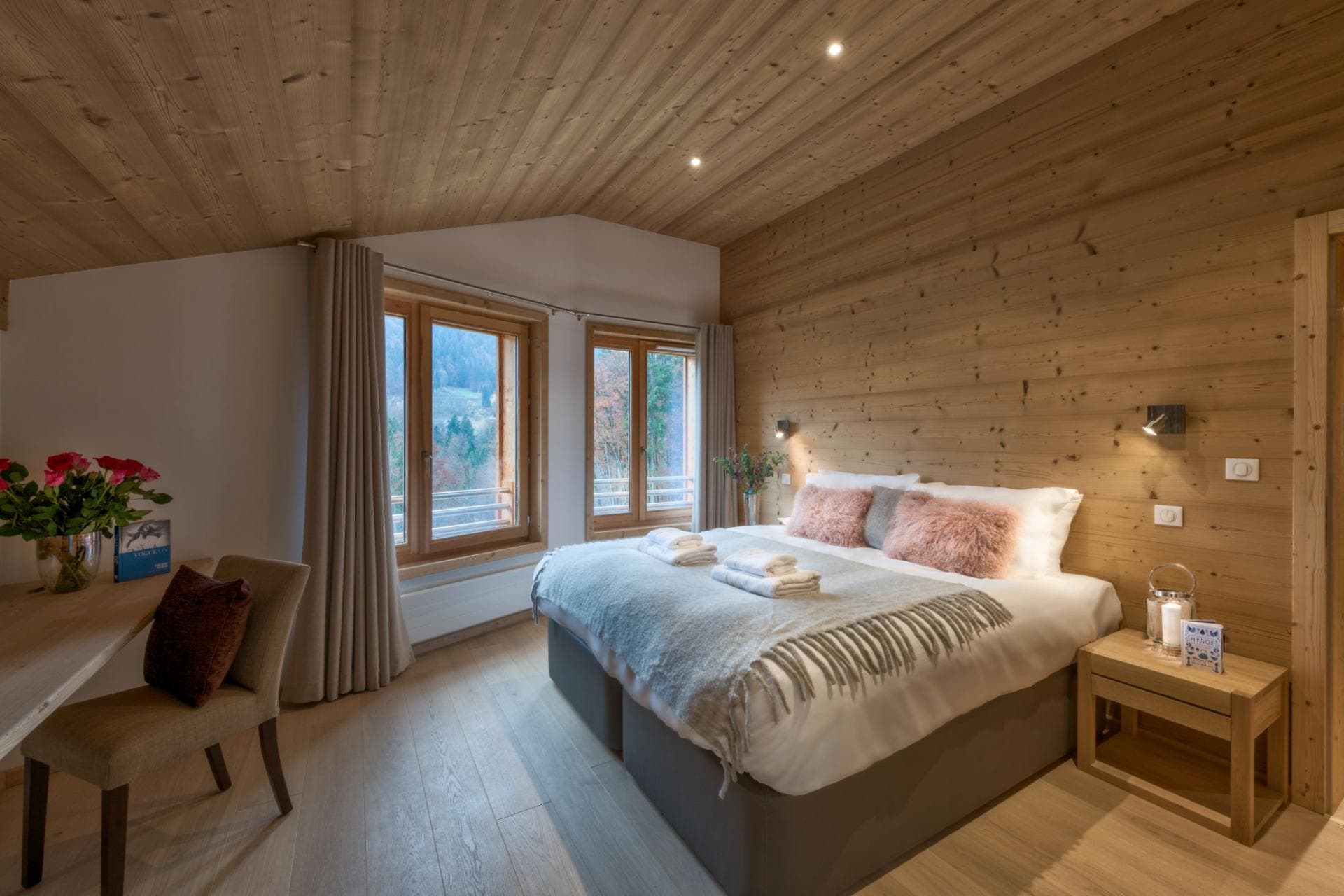 Five en-suite bedrooms