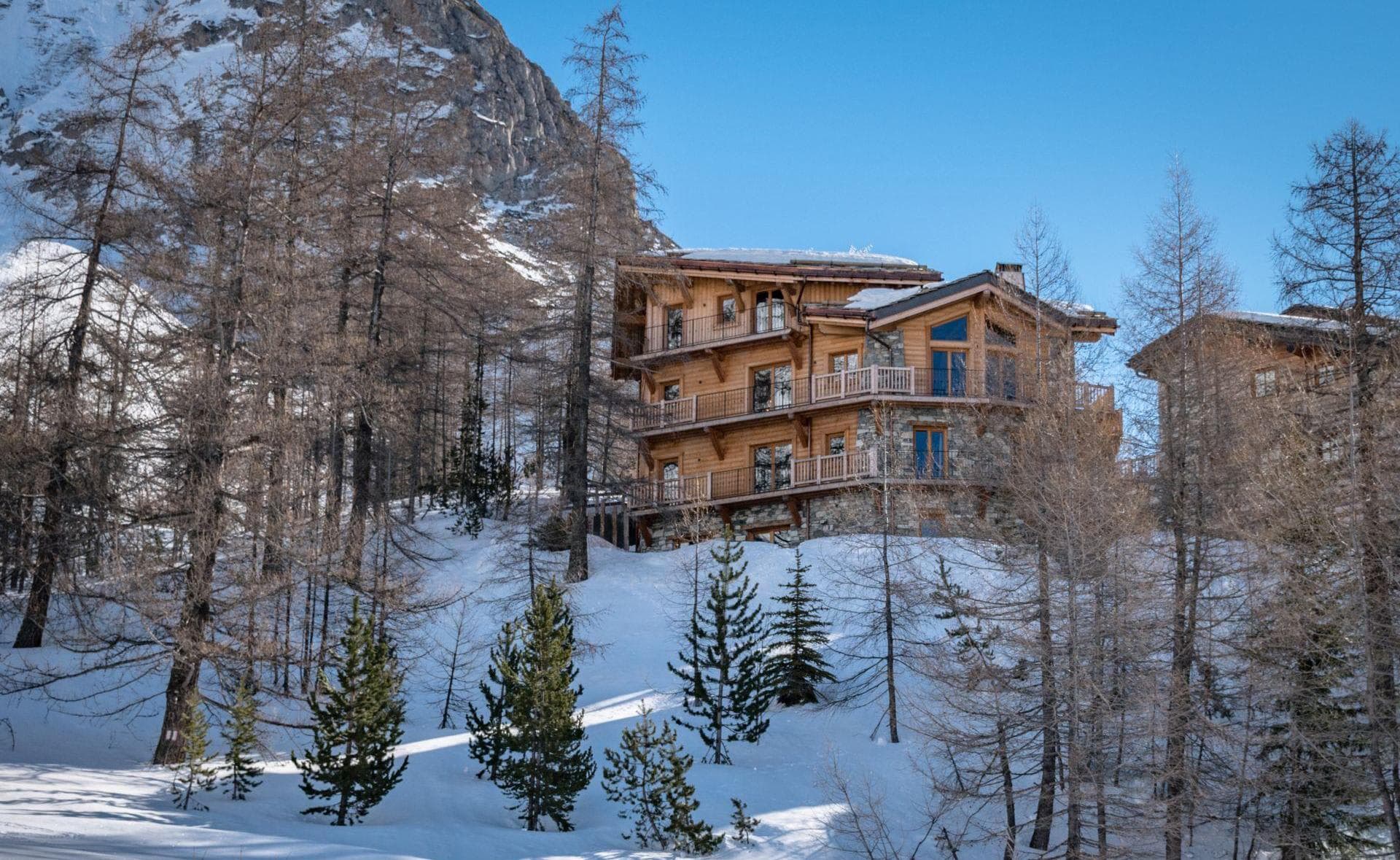 Ski-in/ski-out chalet with private balconies and mountain views