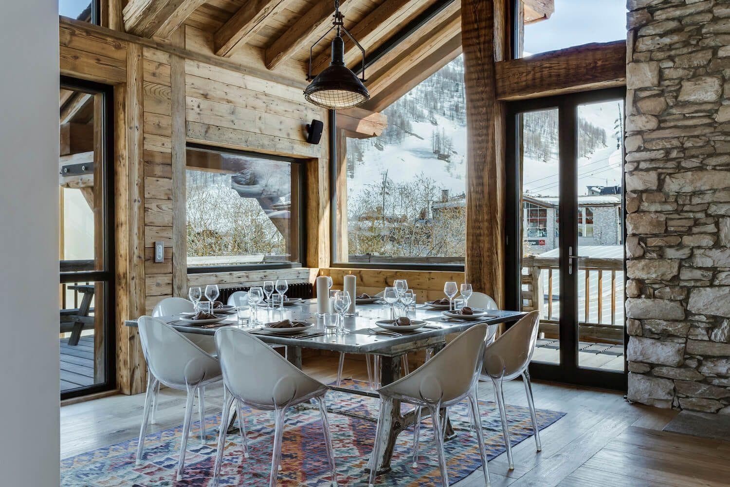 Dining area with seating for 8 and mountain views