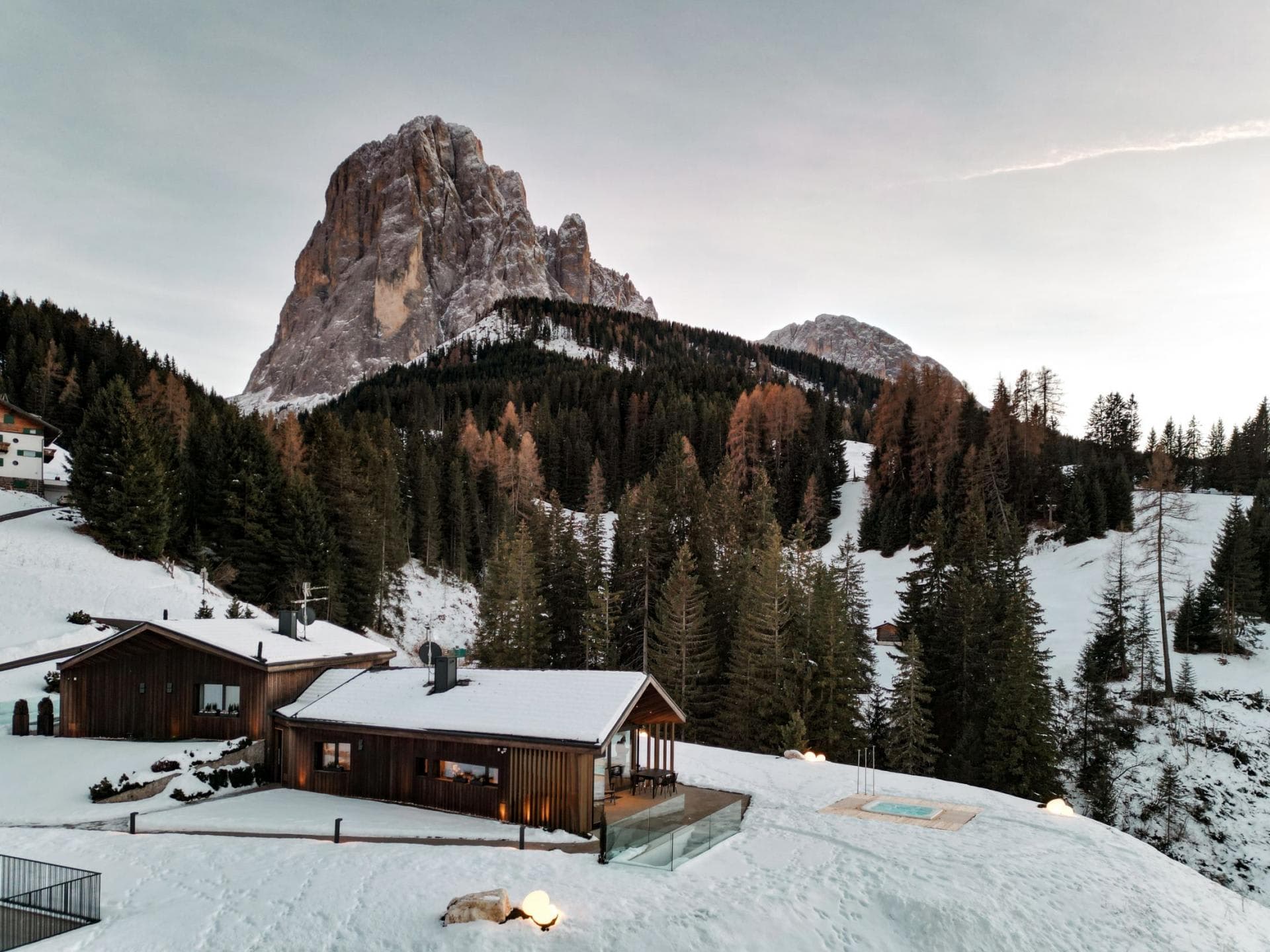 Ski-in/ski-out chalet with private hot tub and Dolomite mountain views