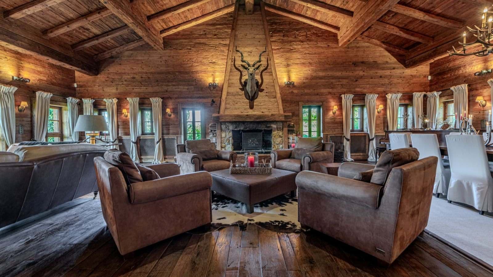 Great room with wood-burning fireplace and seating for 10