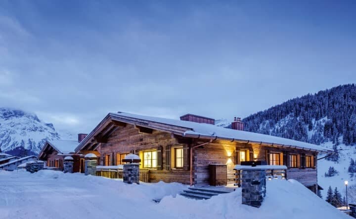 Ski-in, ski-out timber chalet with private entrance and mountain views