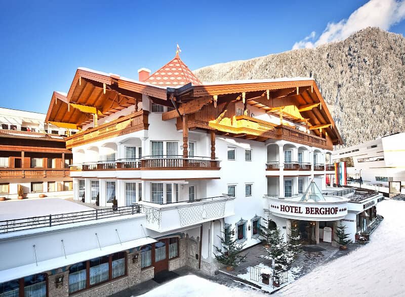 Alpine lodge with private balconies and mountain views
