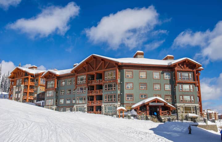 Ski-in, ski-out Stonebridge lodge with direct access to groomed runs