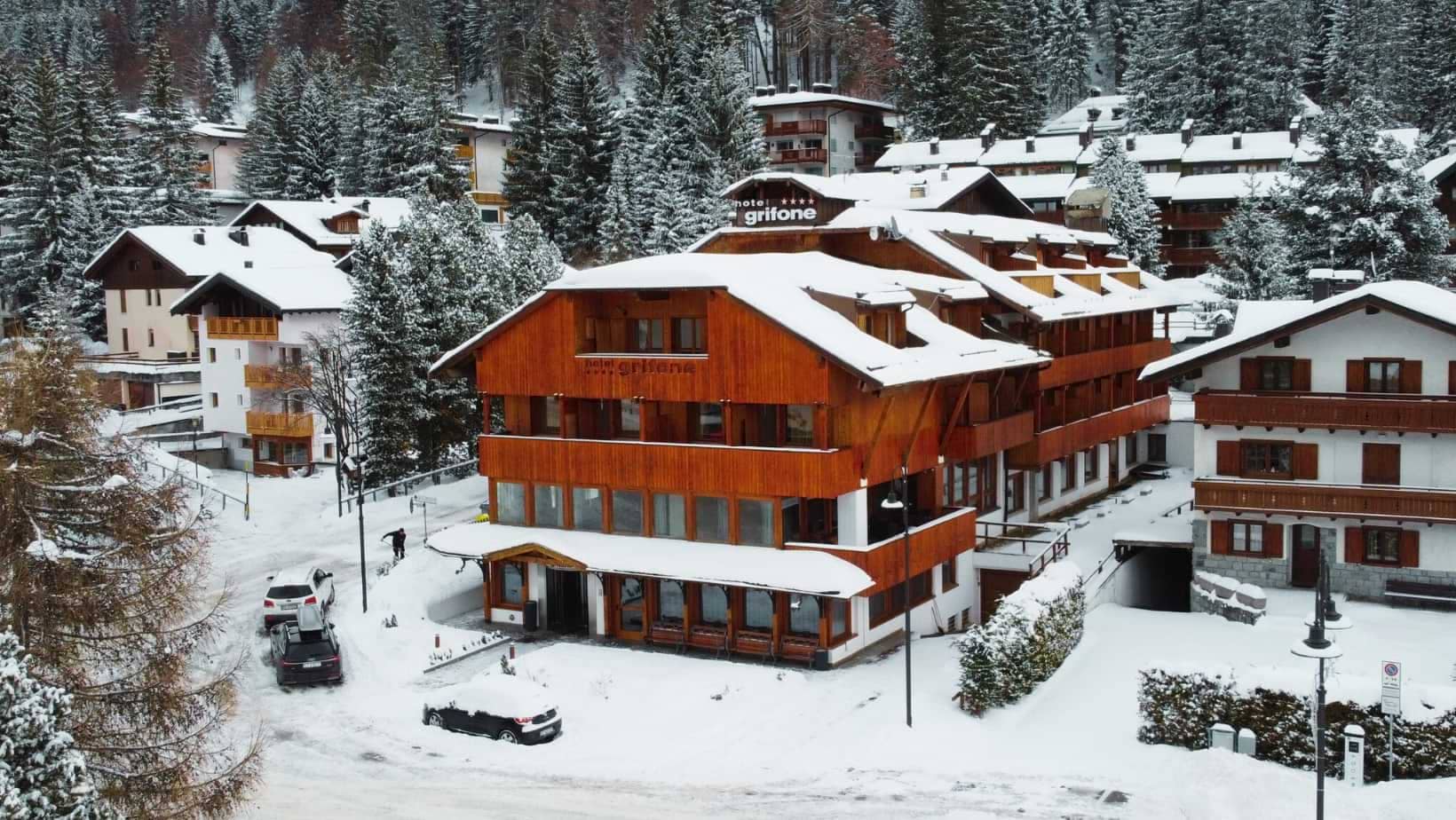 Ski-in/ski-out timber chalet with private balconies and onsite parking