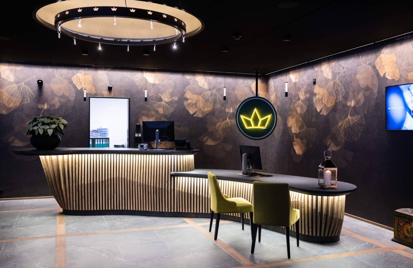 24-hour reception desk with concierge seating and luggage storage access