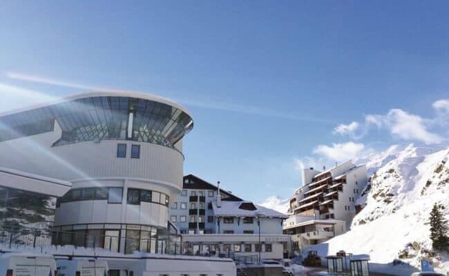 Ski-in access with proximity to mountain lifts and village center