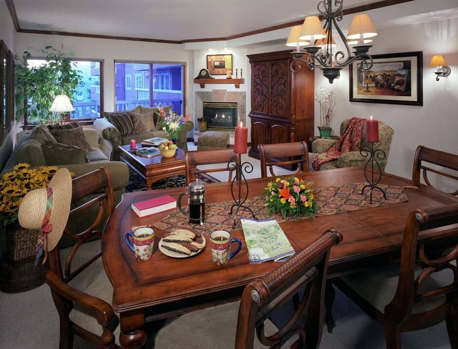 Open living area with dining for 6 and gas fireplace