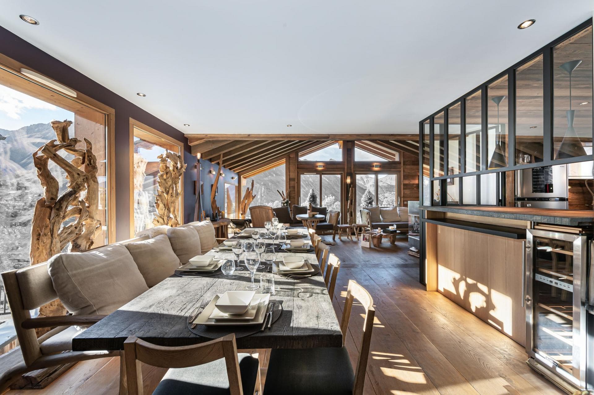 Dining area with seating for 10 and built-in wine cooler