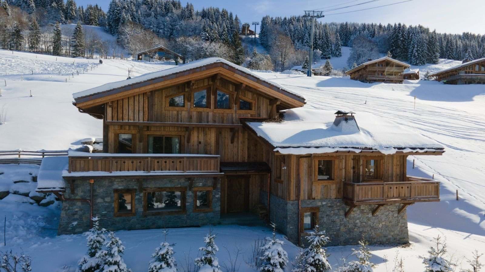 Ski-in/ski-out chalet with direct access to the slopes and nearby ski lift