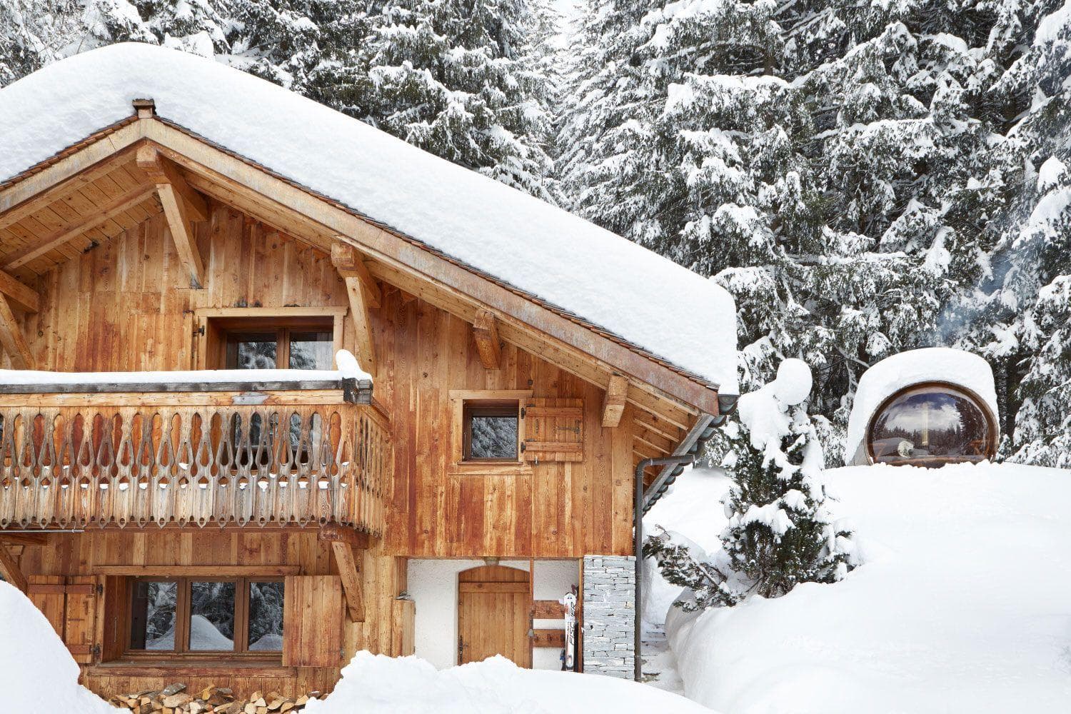 Ski-in chalet with private barrel sauna and equipment storage