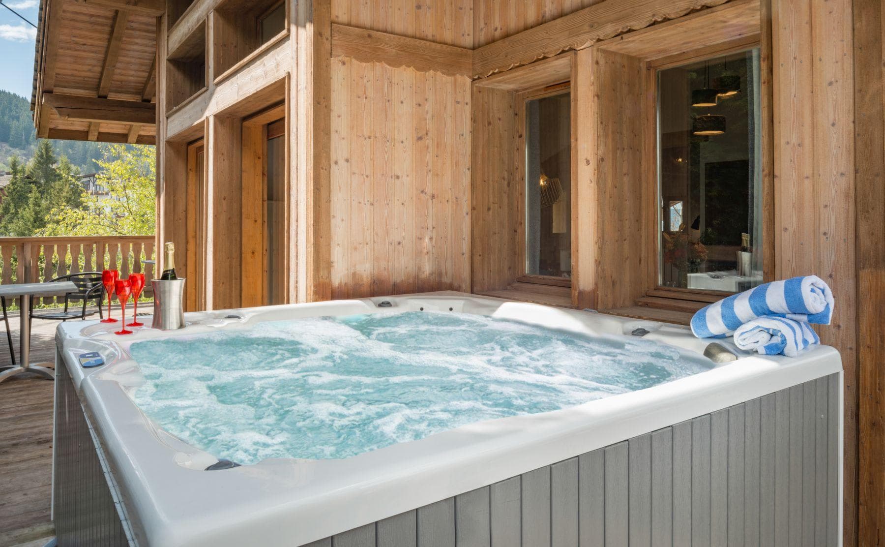 Private deck hot tub seats 6; mountain and valley views