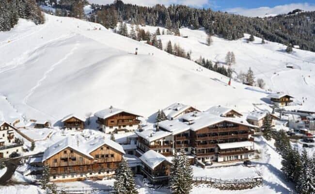 Mountain lodge with direct ski-in/ski-out access to groomed slopes