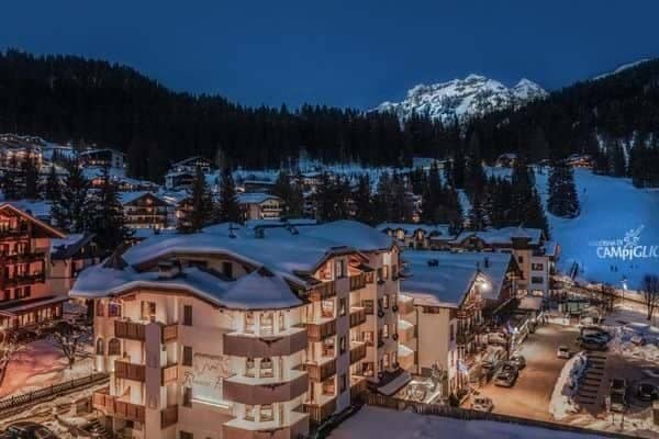 Ski-in/ski-out chalet with mountain views and proximity to Madonna di Campiglio slopes