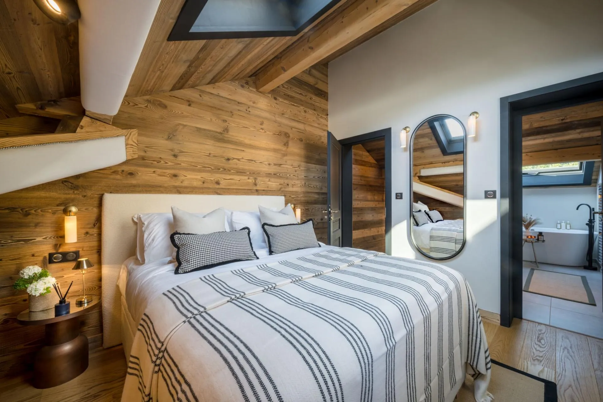 King-or-twin bedroom with a vaulted timber ceiling