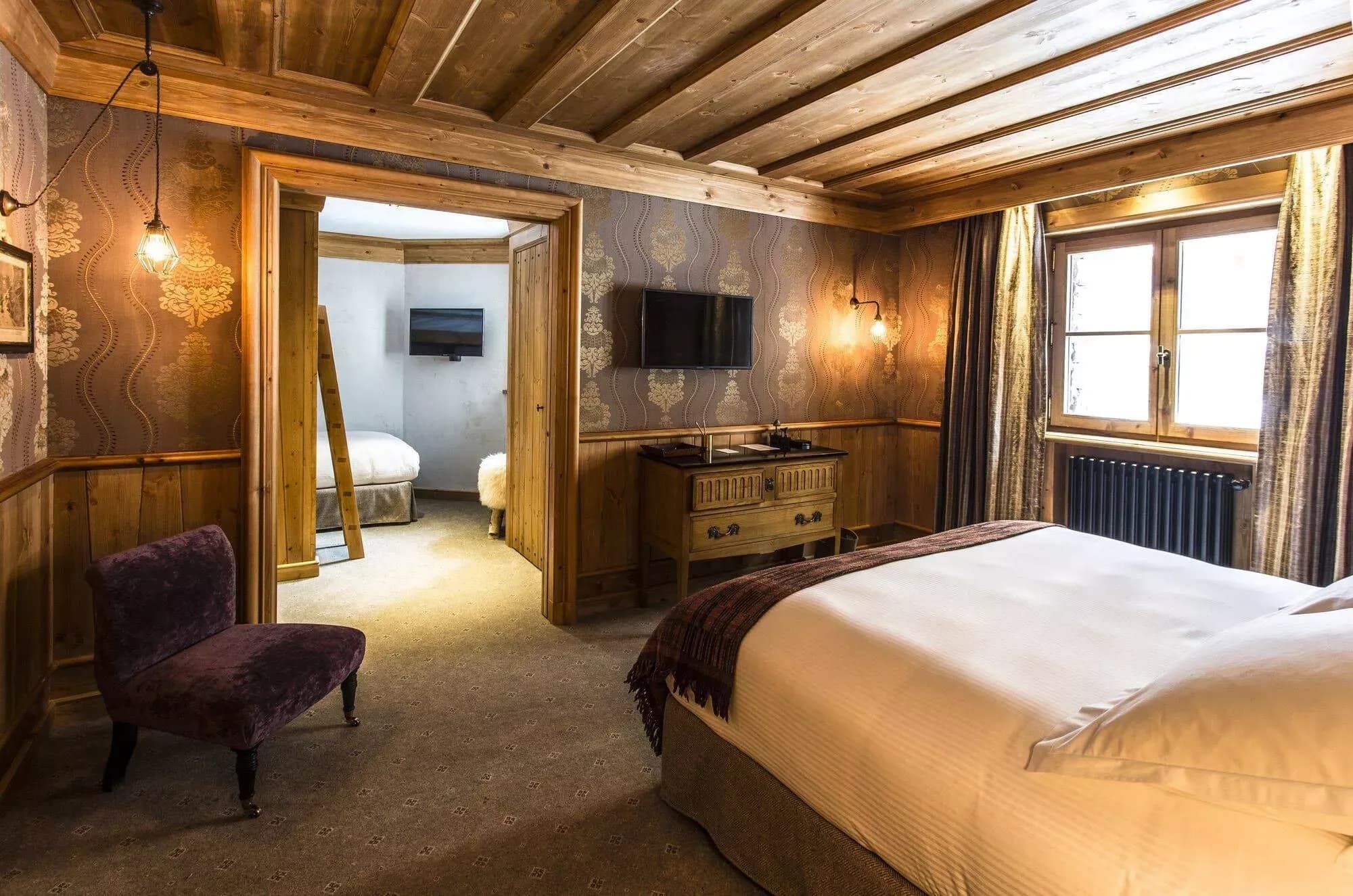 Flexible sleeping for 12