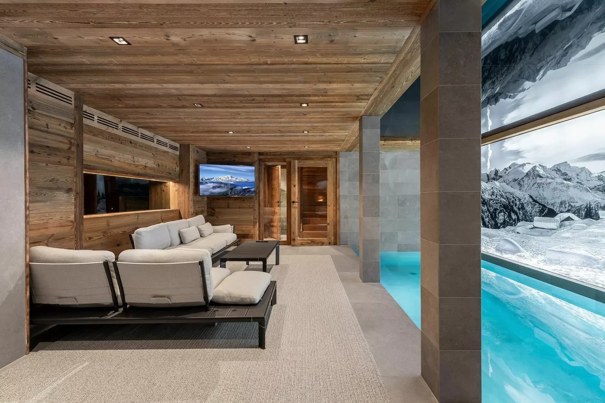 Pool-level relaxation lounge with built-in seating