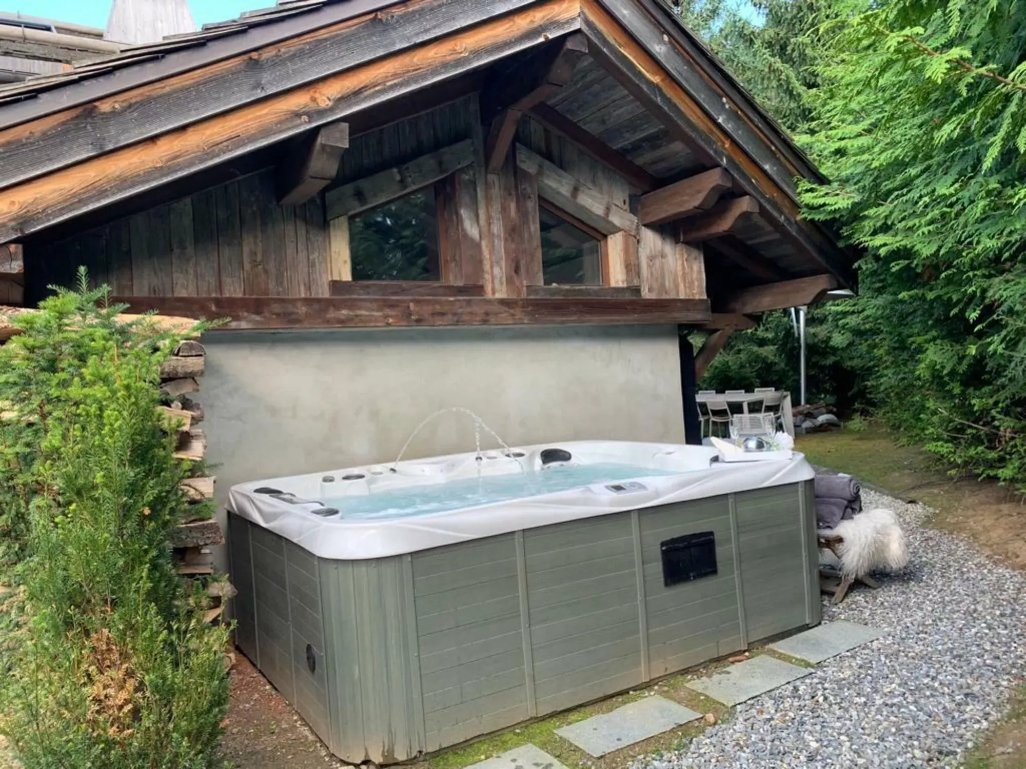 Outdoor jacuzzi