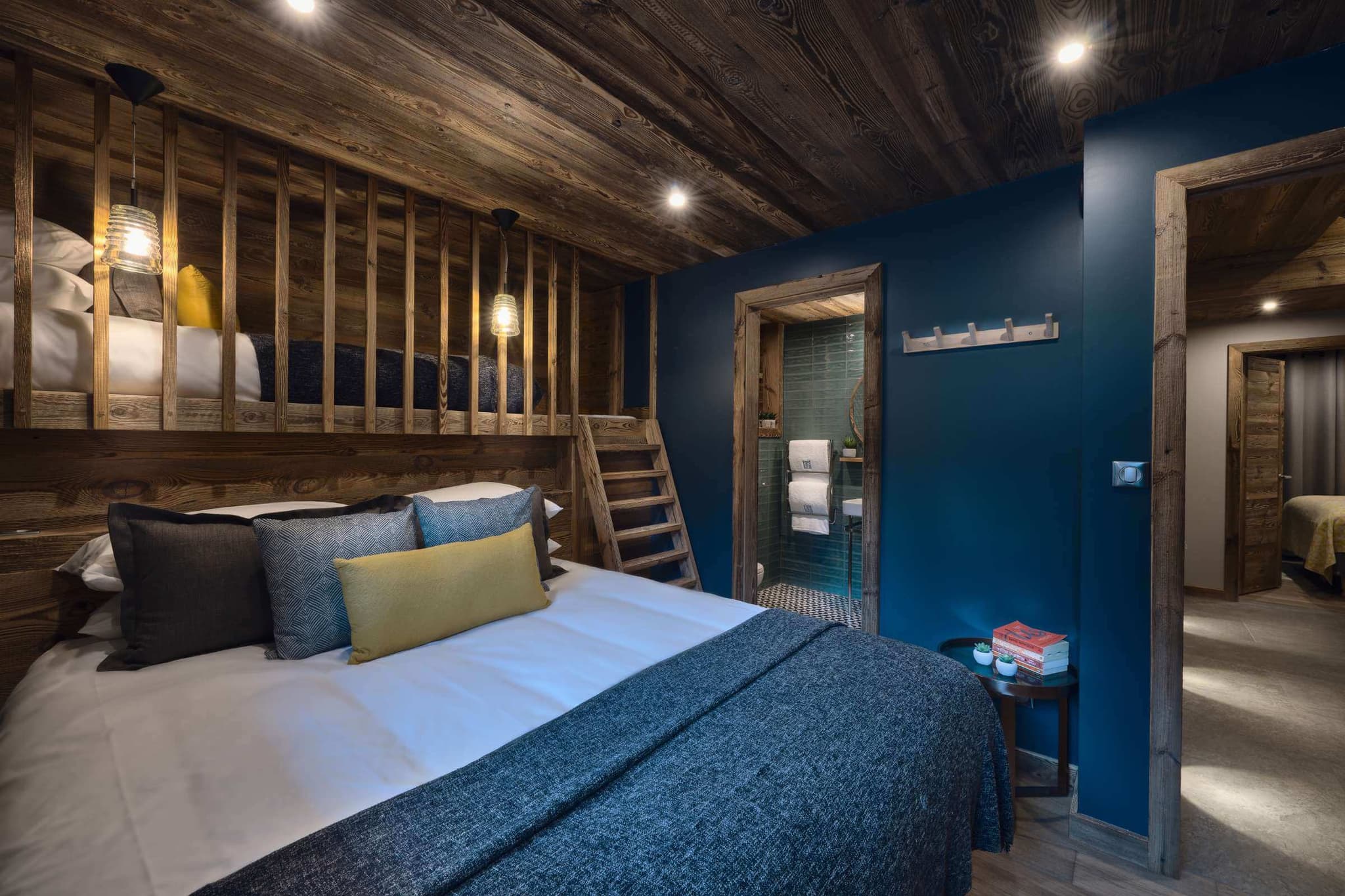 Flexible sleeping for 10