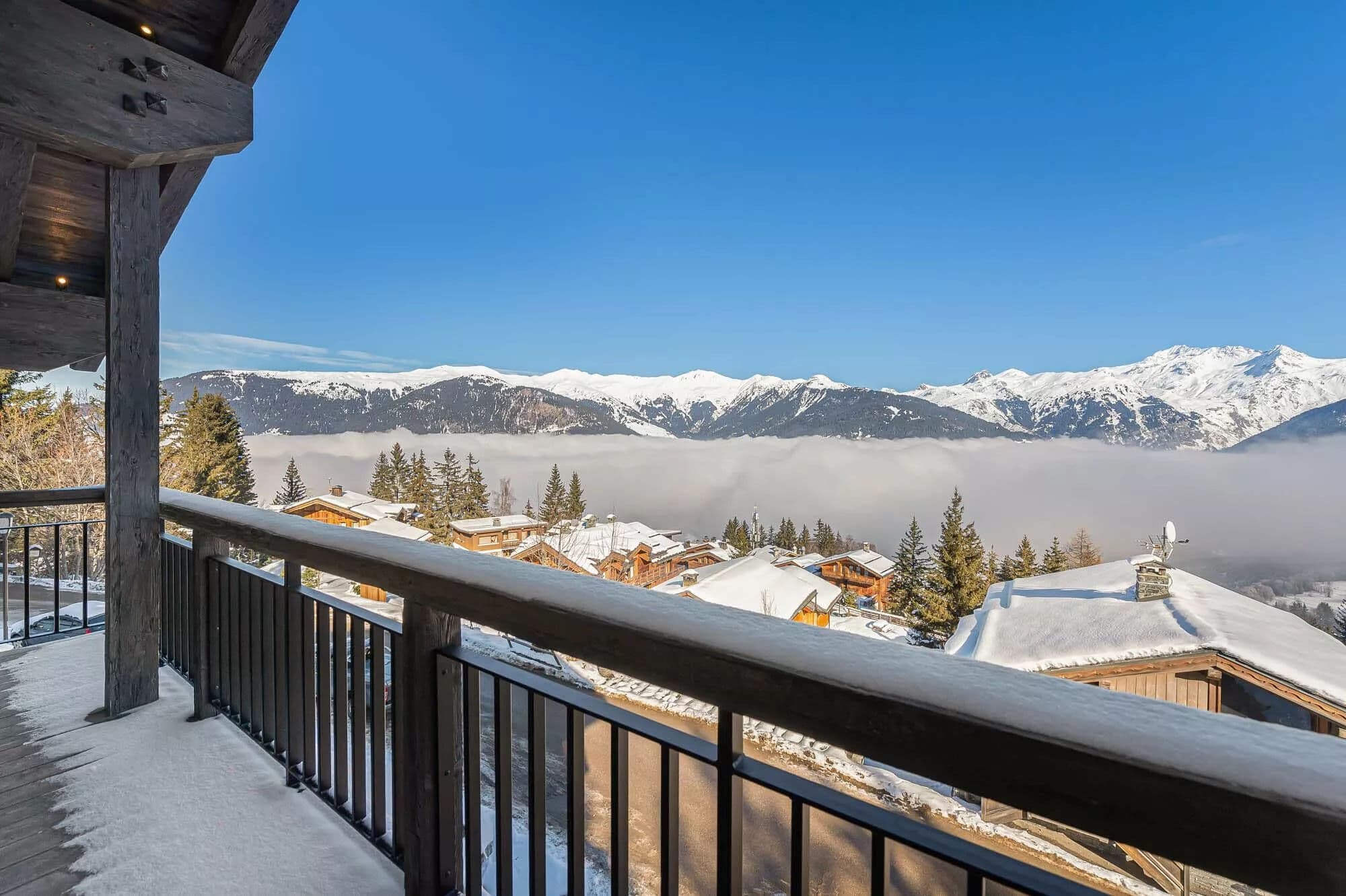 Panoramic mountain views