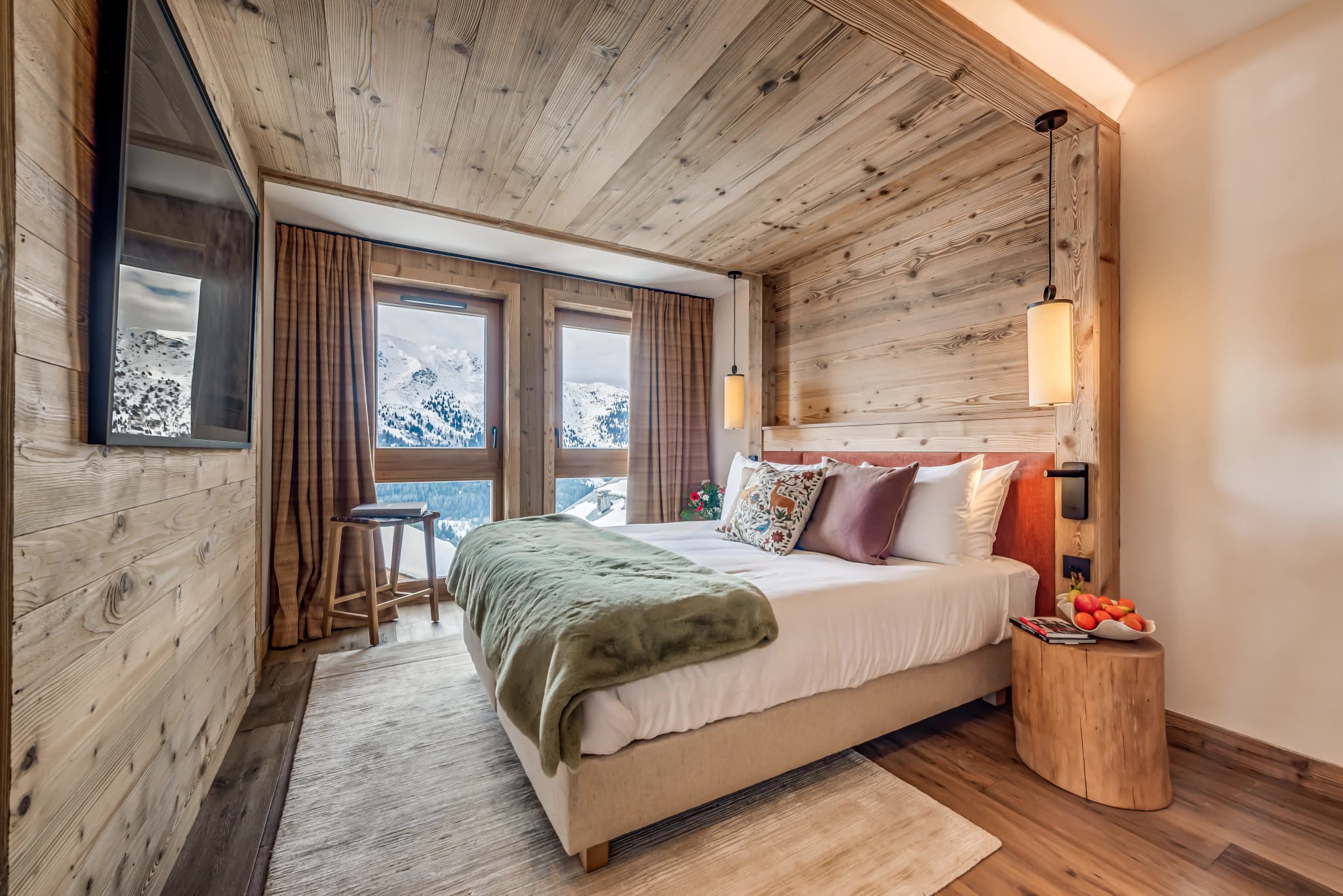 Double bedroom with timber finishes
