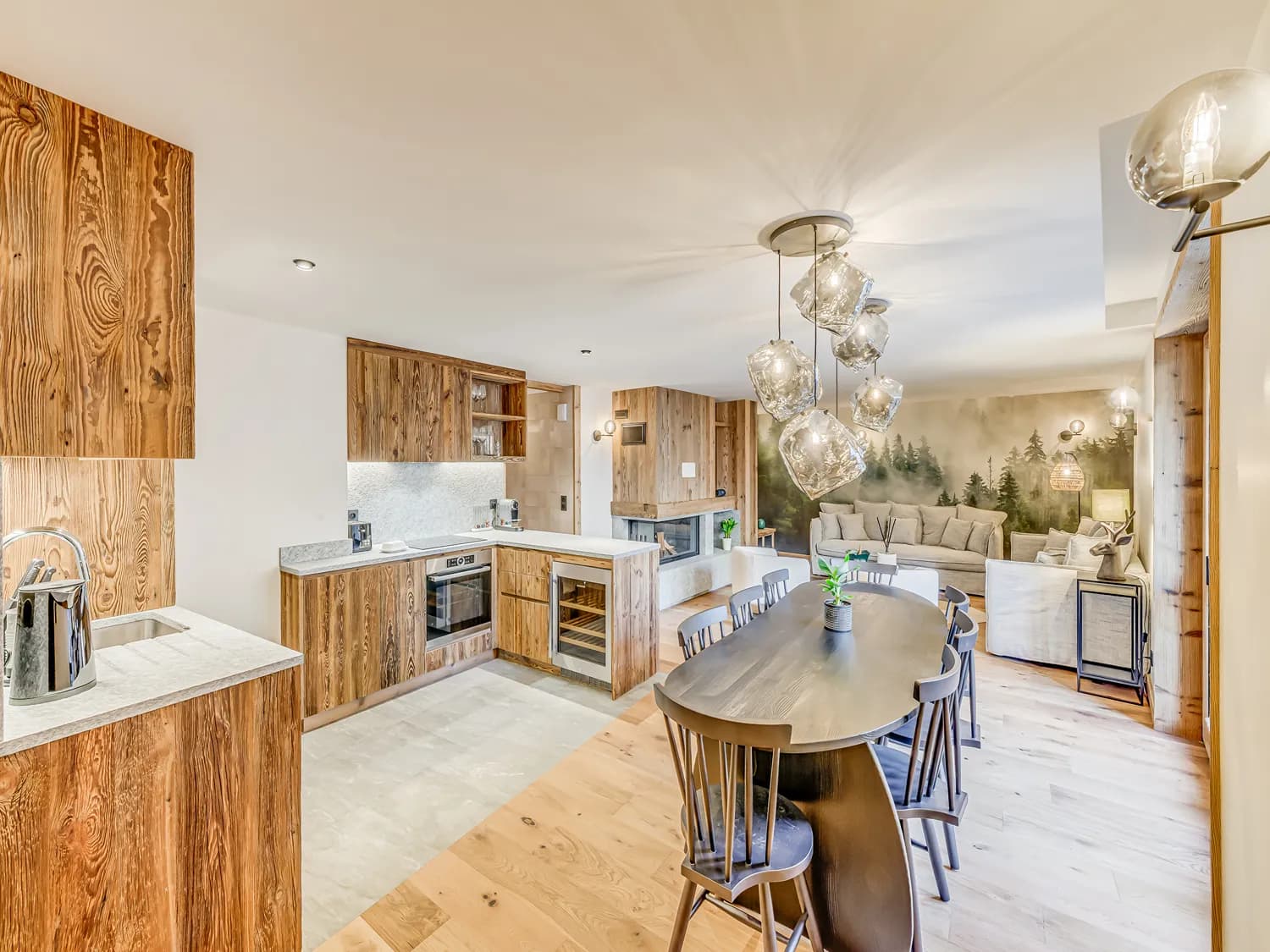 Kitchen and dining table in the open-plan living area