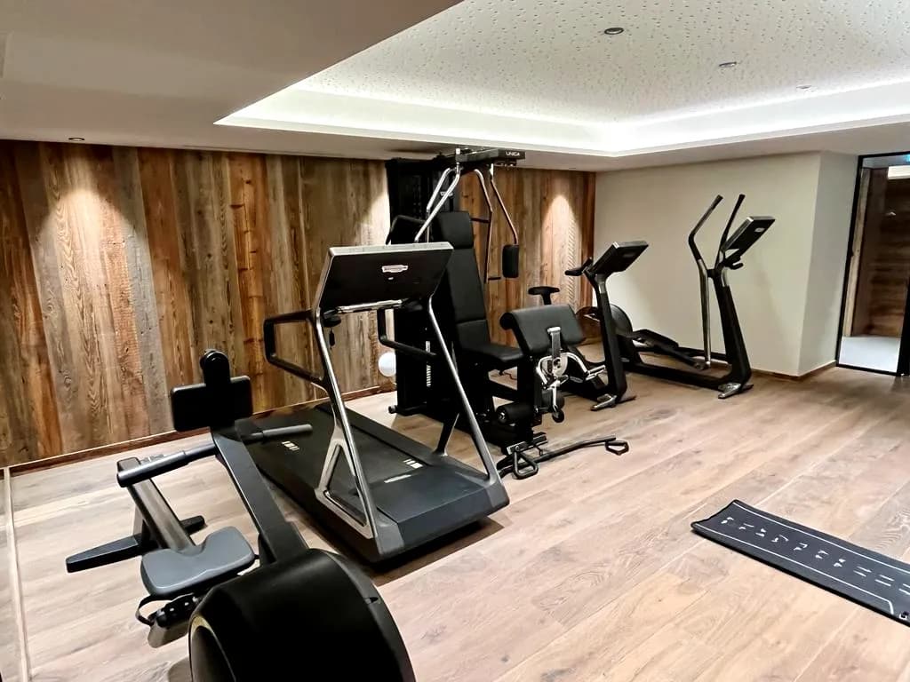 Shared gym in the residence