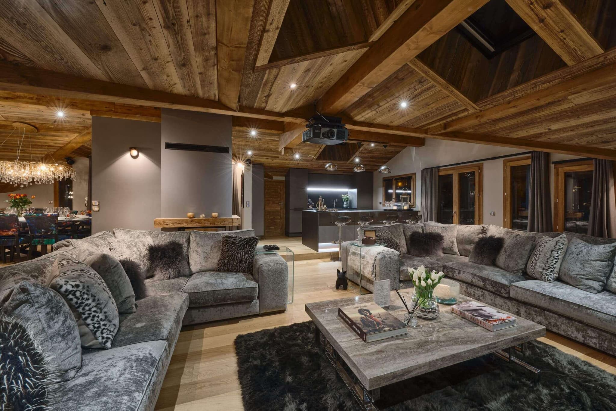 Open-plan upper floor with lounge, dining area and kitchen