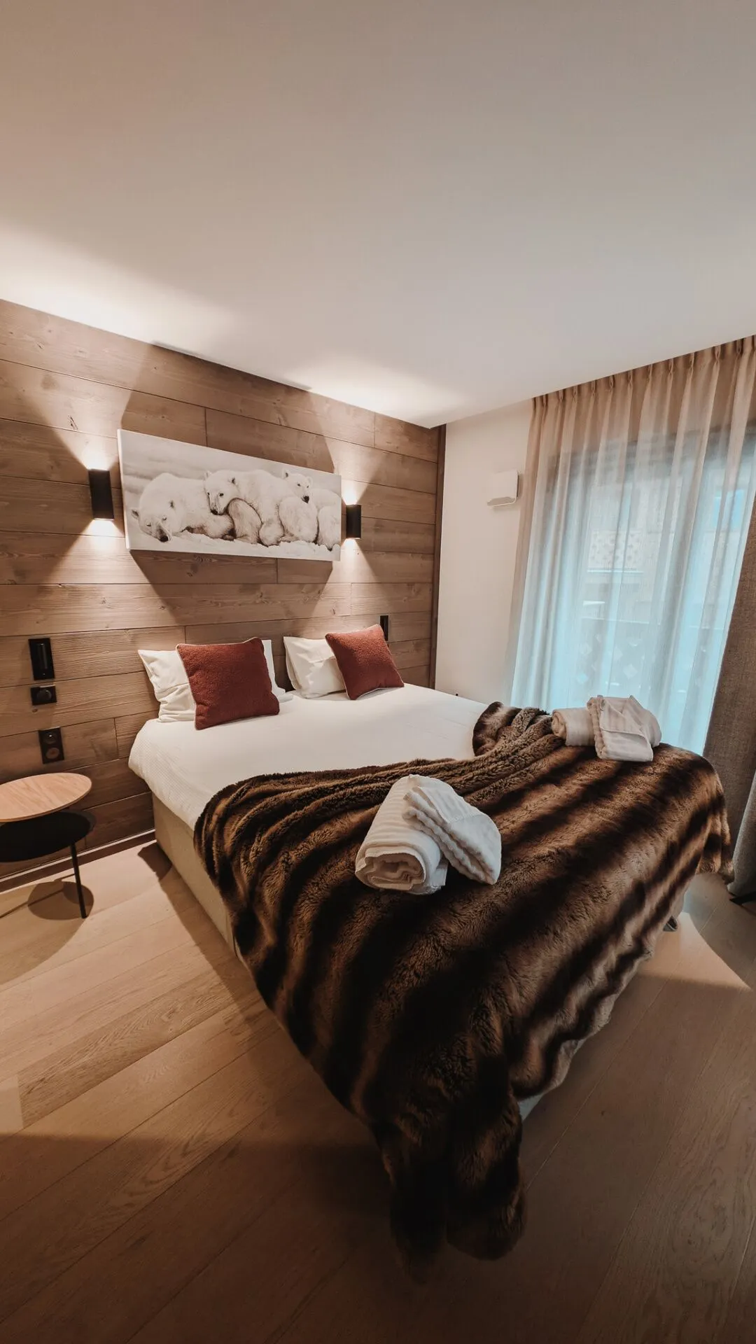 Three bedrooms for six