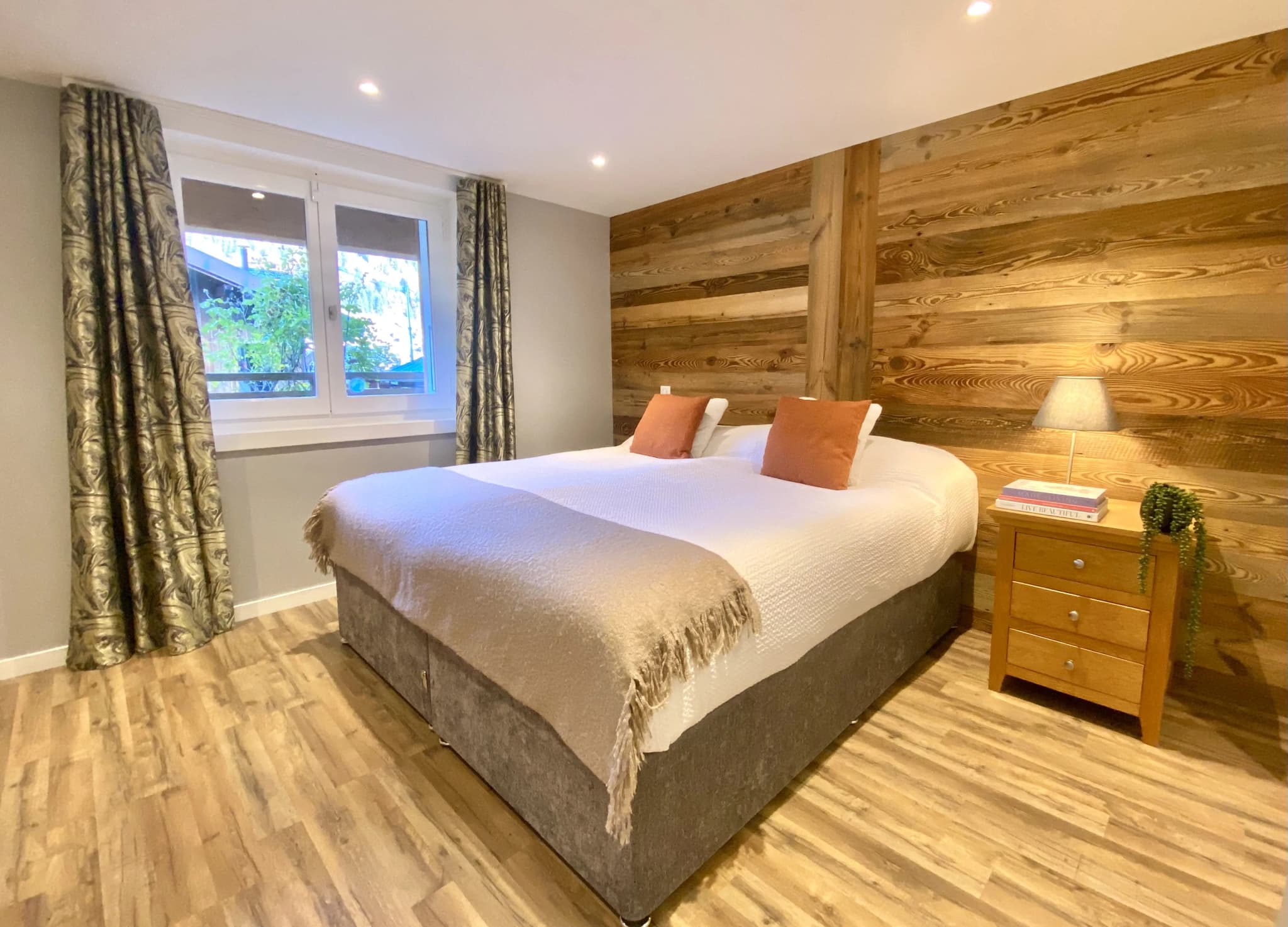 Double/Twin Bedroom