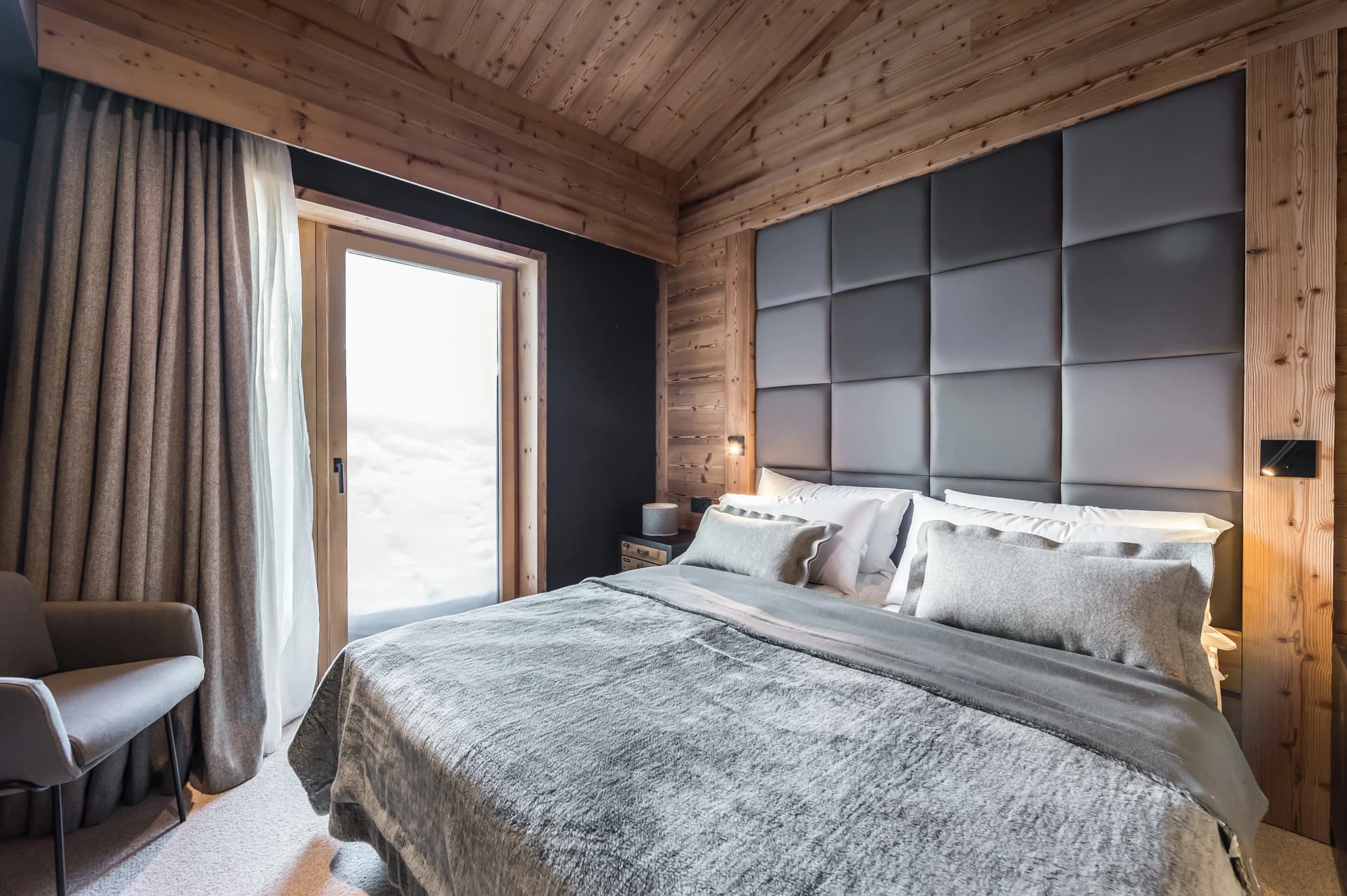 Double bedroom with padded headboard