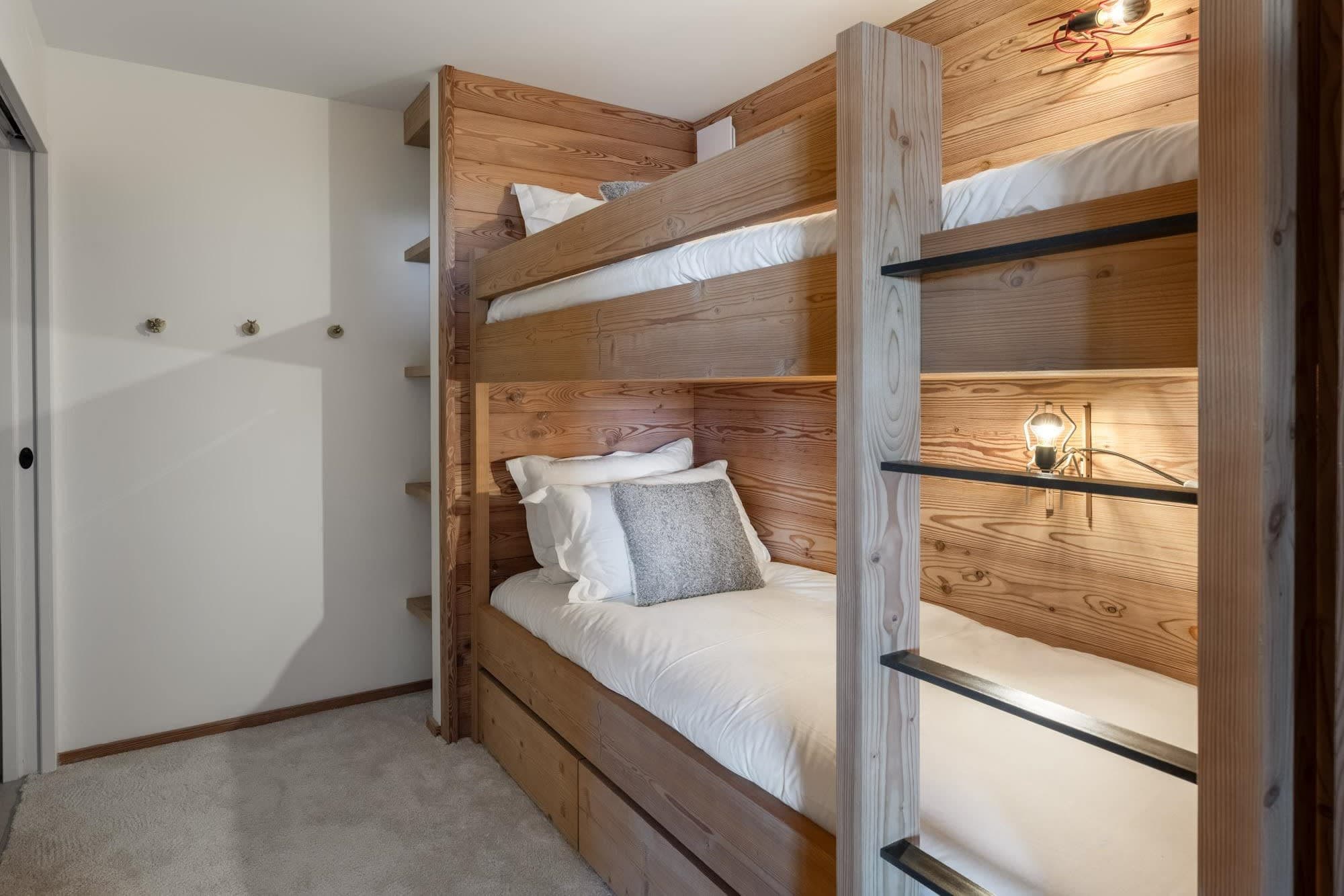 Bunk Cabin