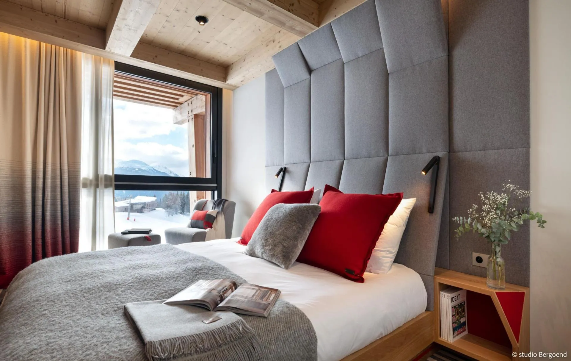 Level -1 Double Bedroom 2