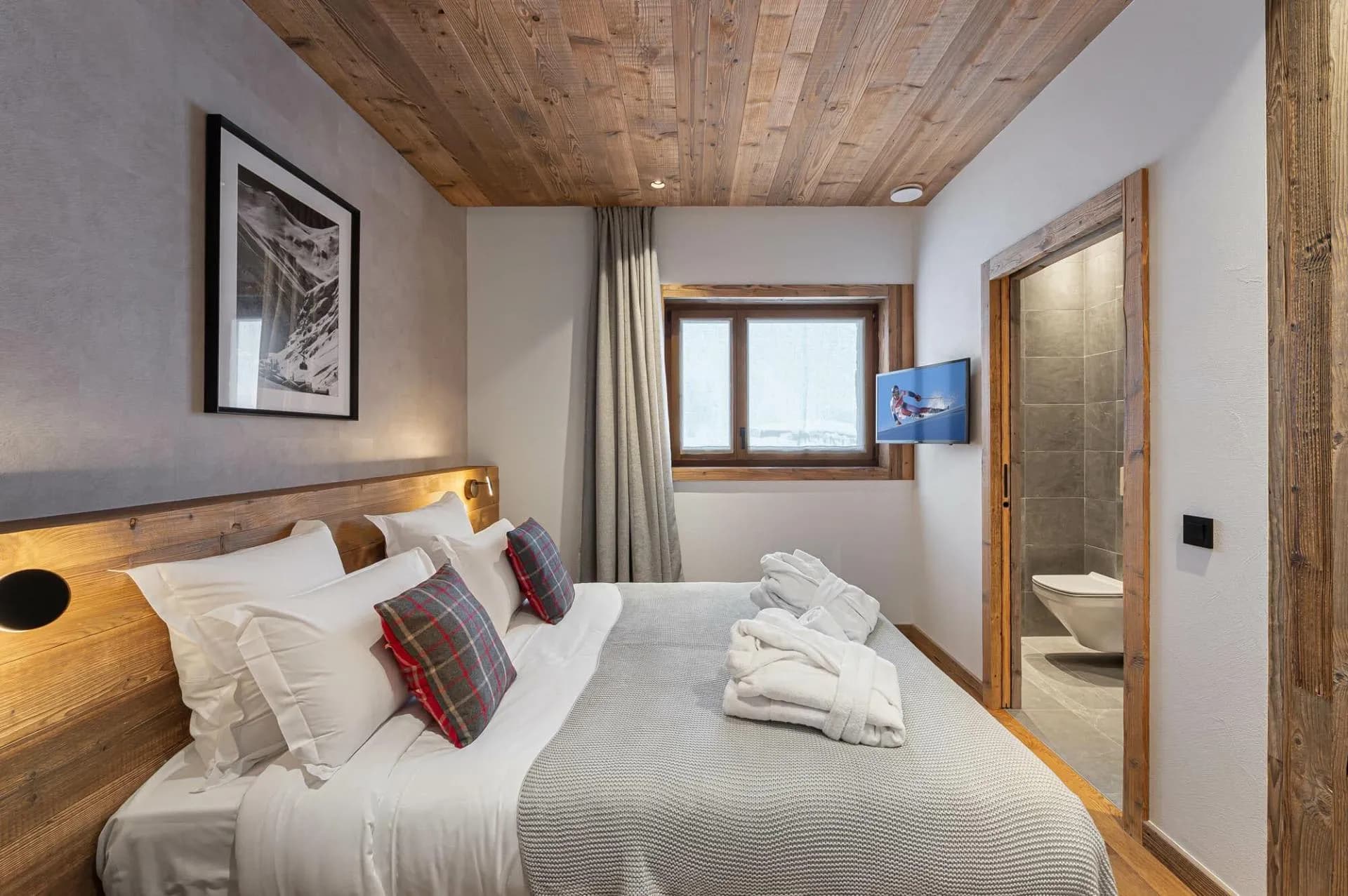Double or Twin Bedroom