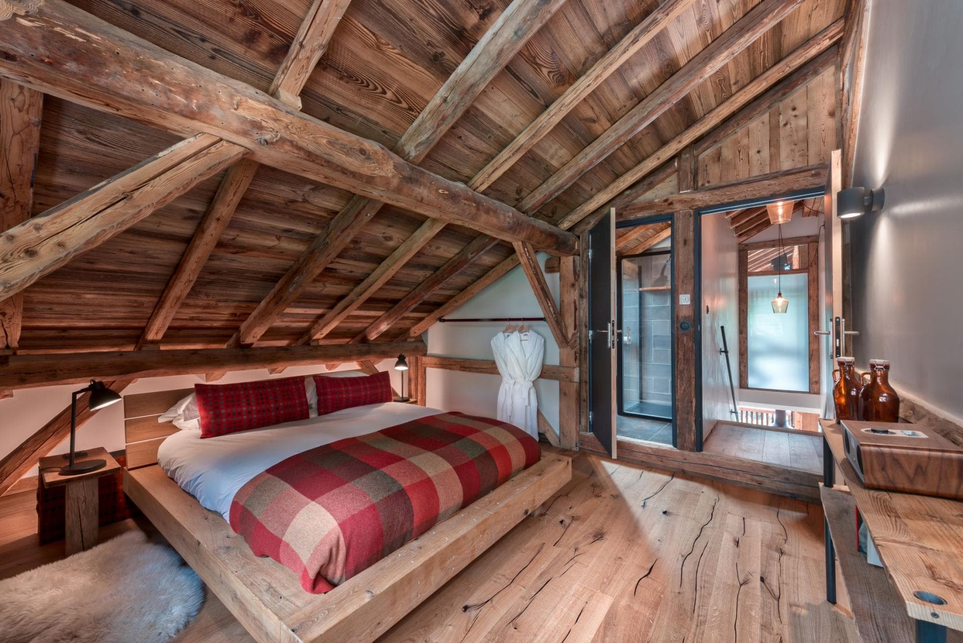 Top-floor double or twin bedroom with an en-suite shower room