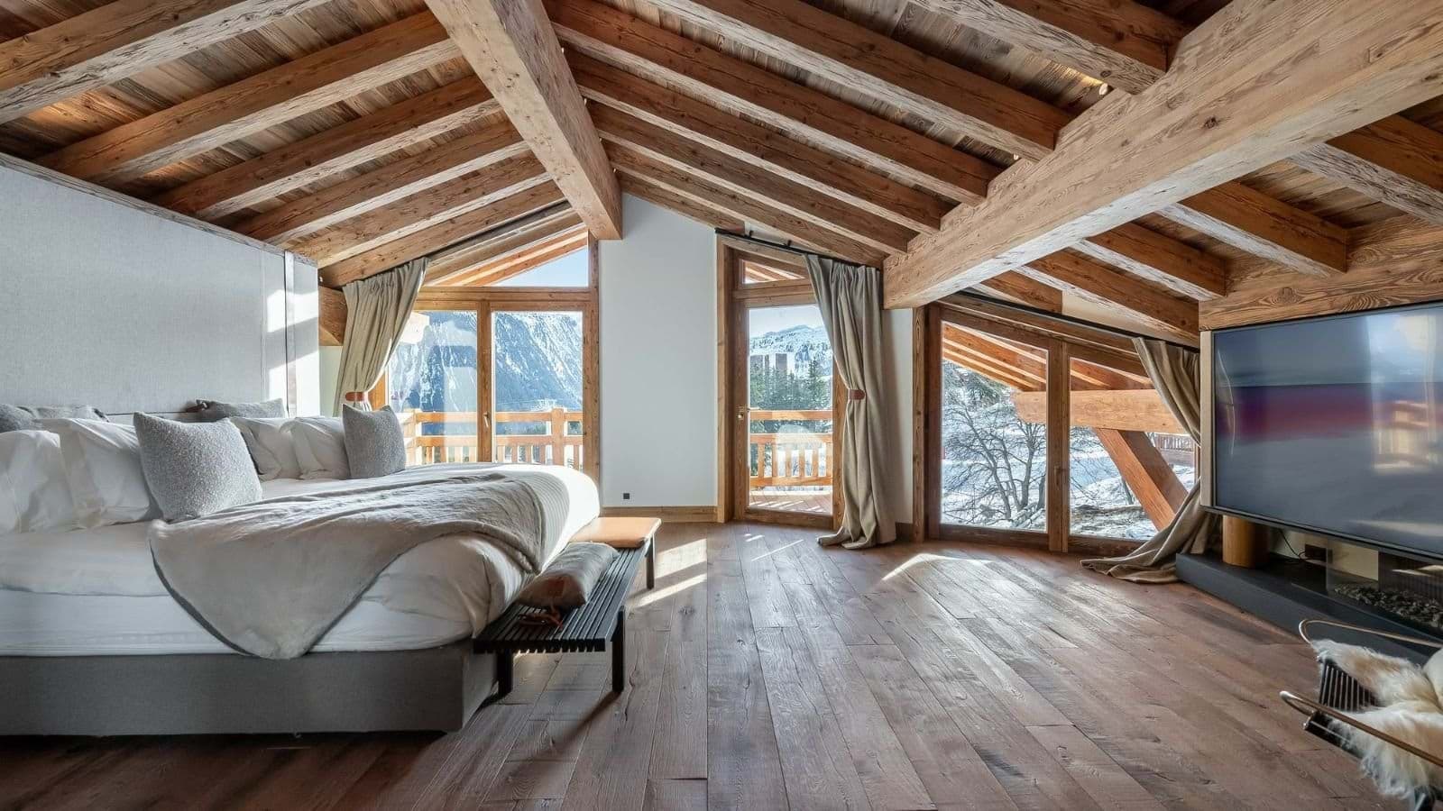 Seven en-suite bedrooms